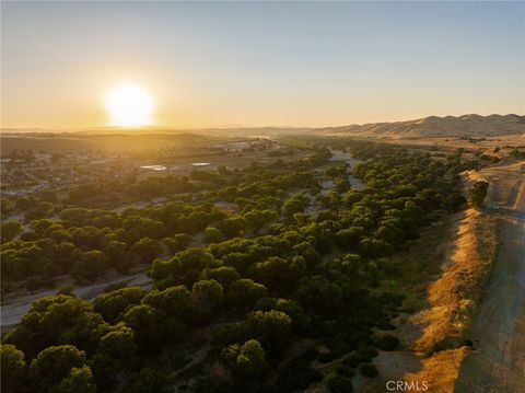 Tiny photo for 8585 Cross Canyons Road, San Miguel, CA 93451 (MLS # NS24213915)