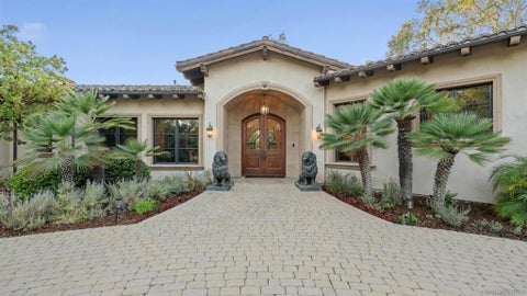Photo of 5465 El Cielito, Rancho Santa Fe, CA 92067 (MLS # 260017090SD)