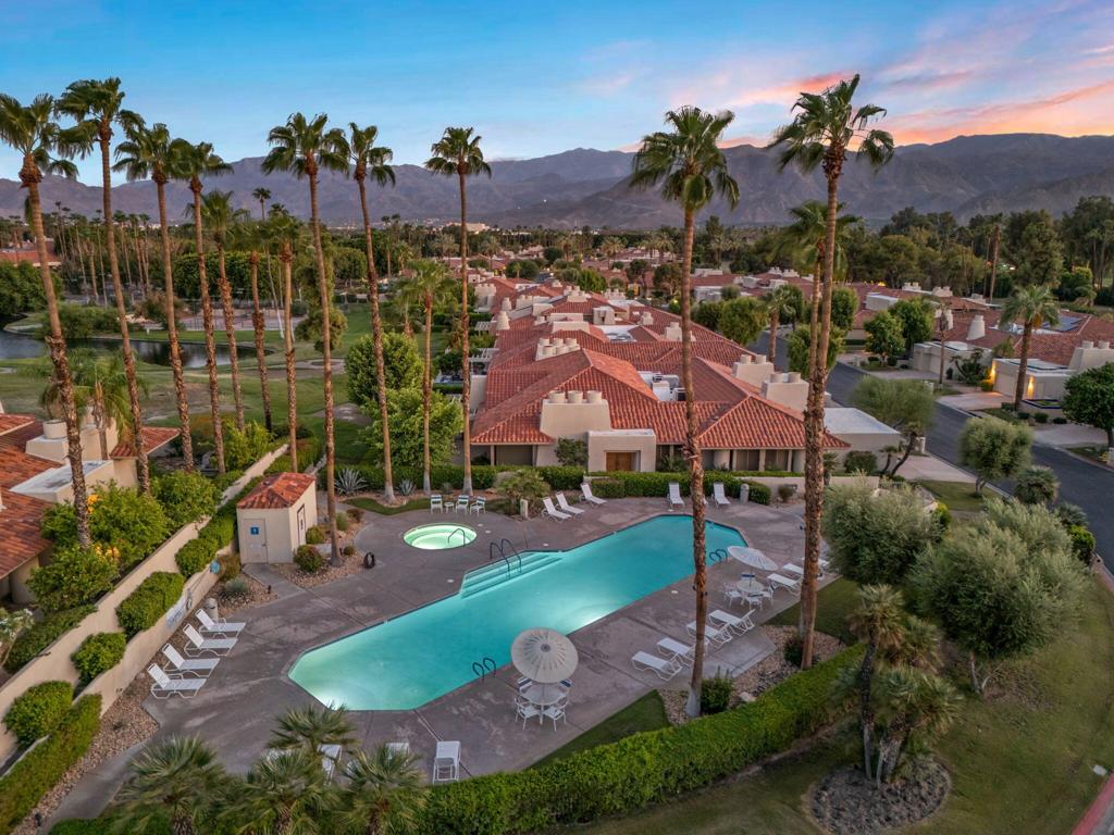 Rancho Mirage C.C. - Residential