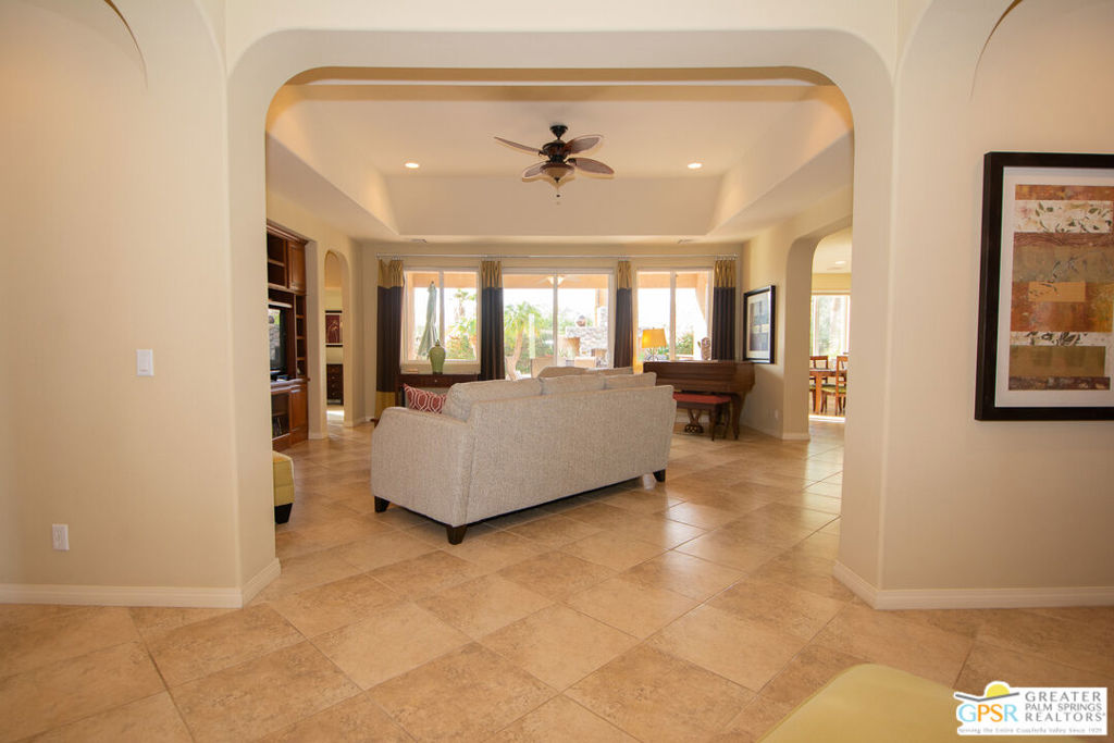 Paradise Springs - Residential