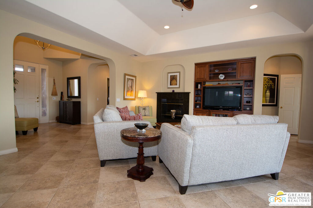 Paradise Springs - Residential