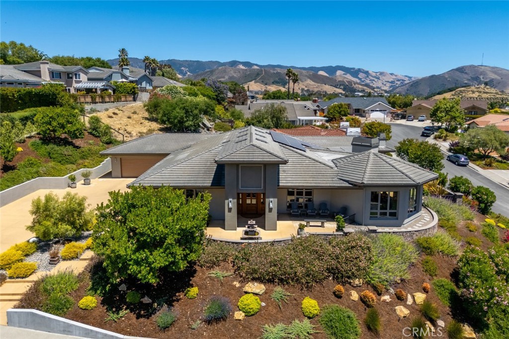 940 Pasatiempo Drive