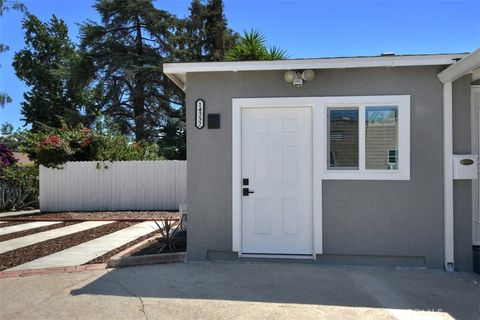 Photo of 14332 Tiara, Van Nuys, CA 91401 (MLS # SR26157515)