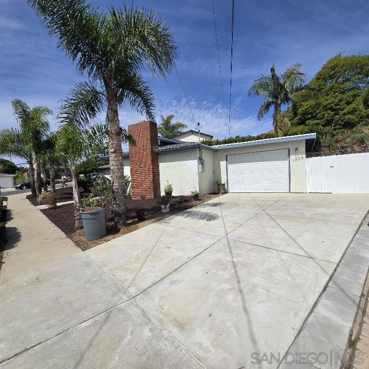 1802 Crandall Dr