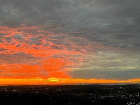 2068 Camino Culebra Vista CA 92084