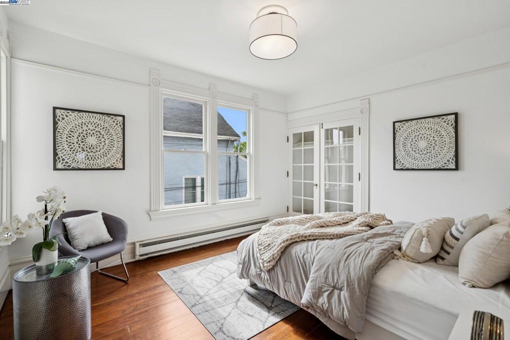 CENTRAL ALAMEDA - Residential Income