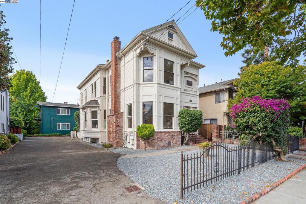 CENTRAL ALAMEDA - Residential Income