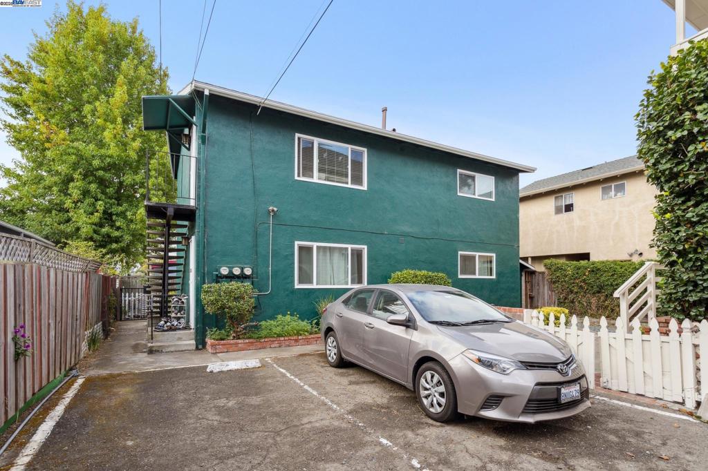CENTRAL ALAMEDA - Residential Income
