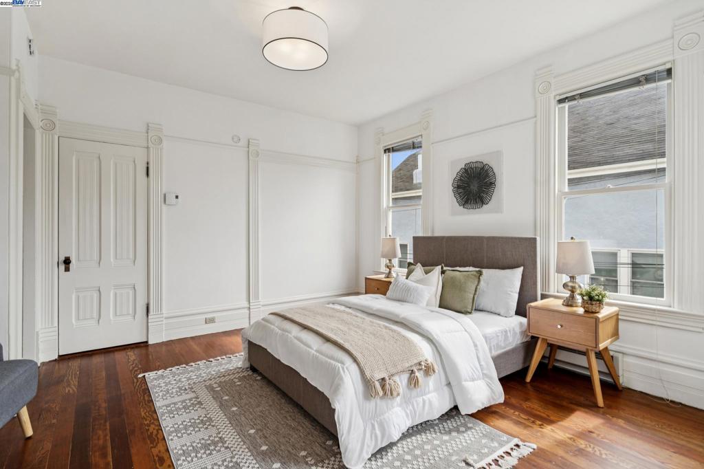 CENTRAL ALAMEDA - Residential Income