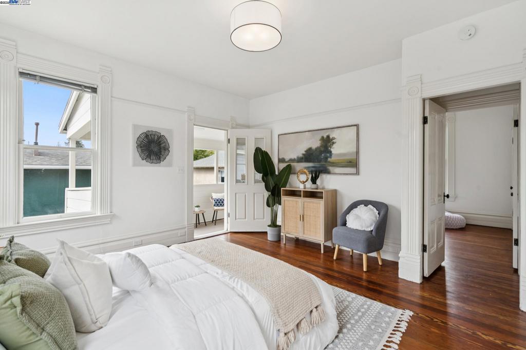 CENTRAL ALAMEDA - Residential Income