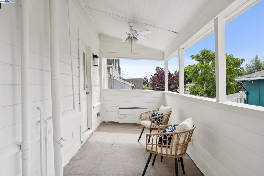 CENTRAL ALAMEDA - Residential Income