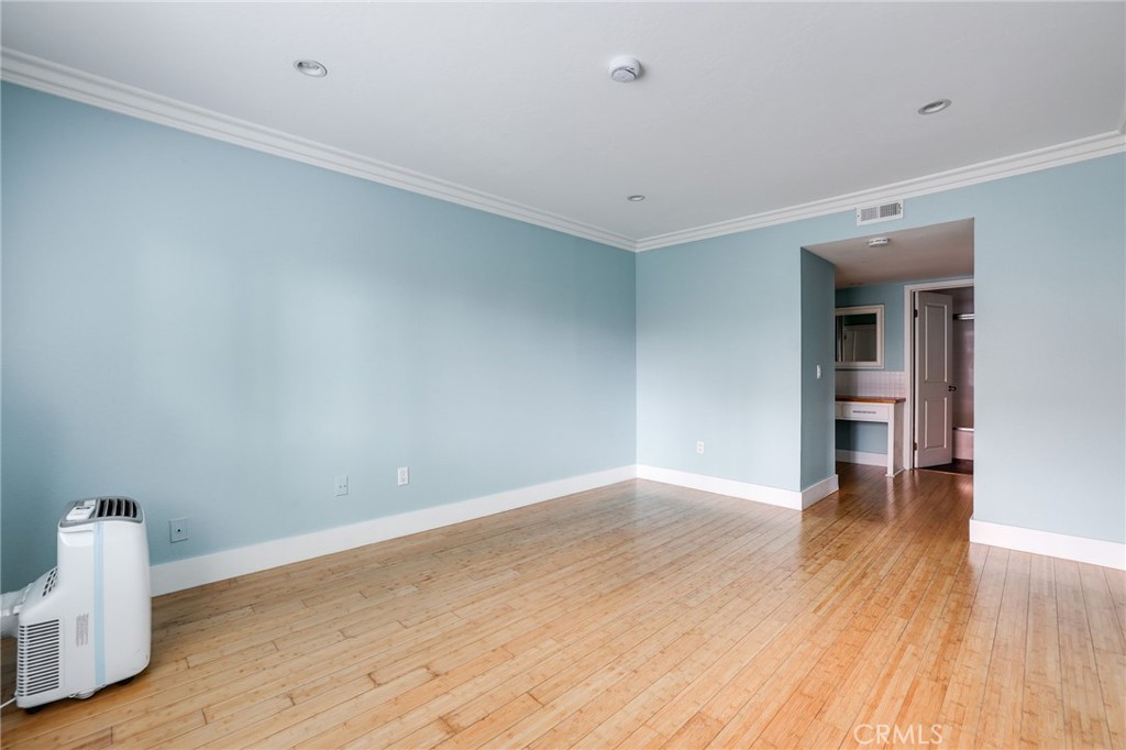 Villa Warner (VWAR) - Residential Lease