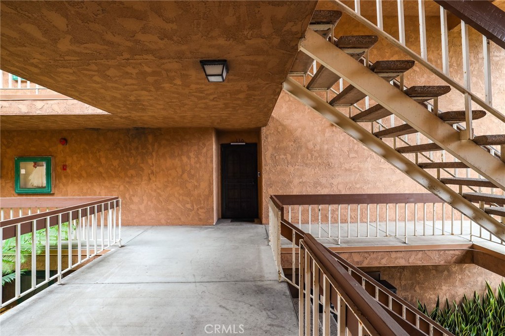 Villa Warner (VWAR) - Residential Lease