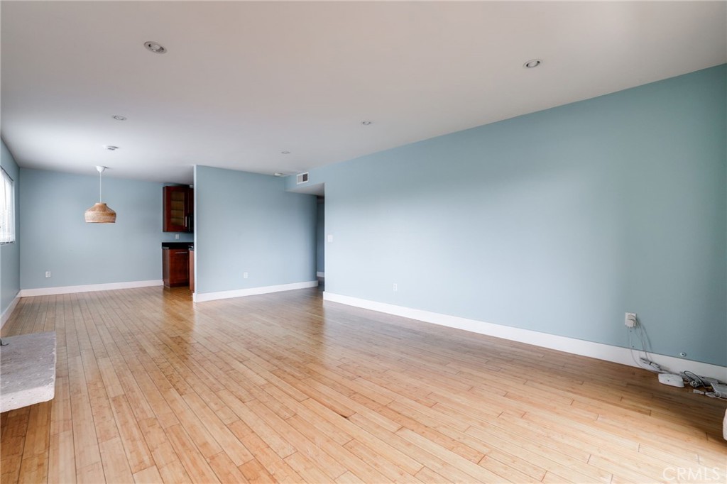 Villa Warner (VWAR) - Residential Lease