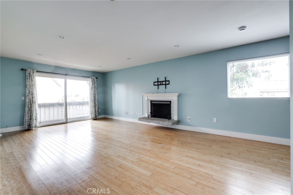 Villa Warner (VWAR) - Residential Lease