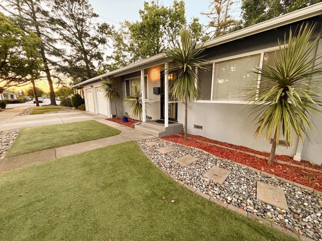 1105 Junipero Avenue