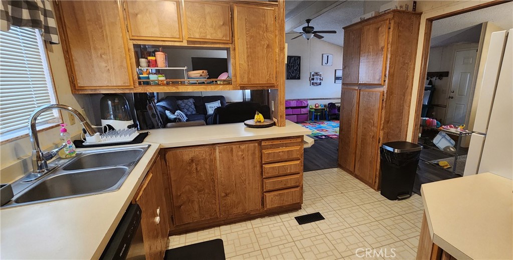 Mesa Bluff Village - Manufactured In Park