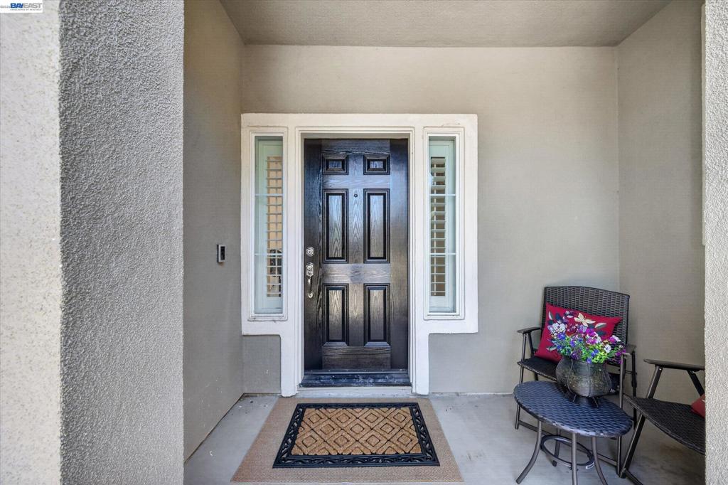 2661 Zepher Ct