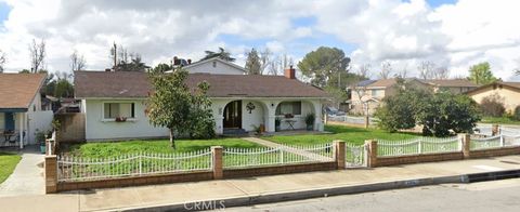 2302 8th La Verne CA 91750