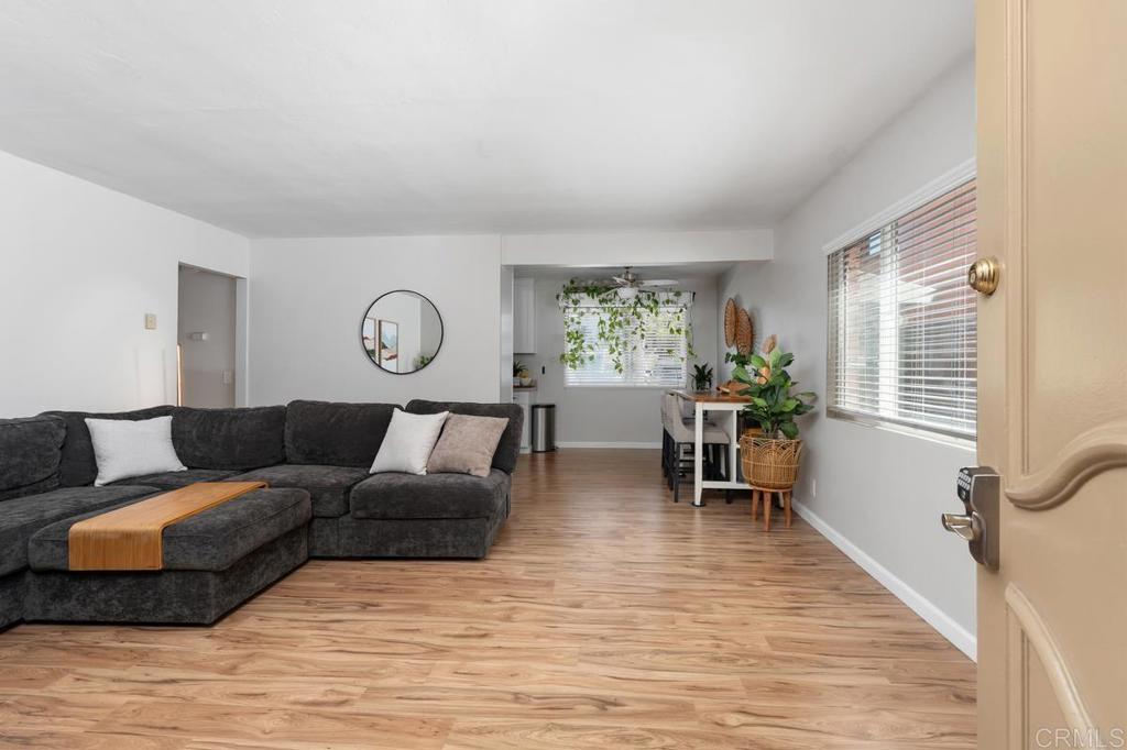 3960 Arizona Street 1