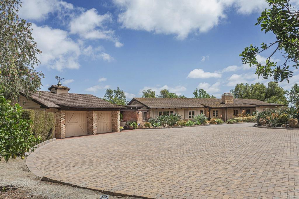 5770 El Montevideo + Via De Fortuna Lot