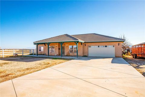 Photo of 8224 West Avenue D4, Lancaster, CA 93536 (MLS # SR26025798)