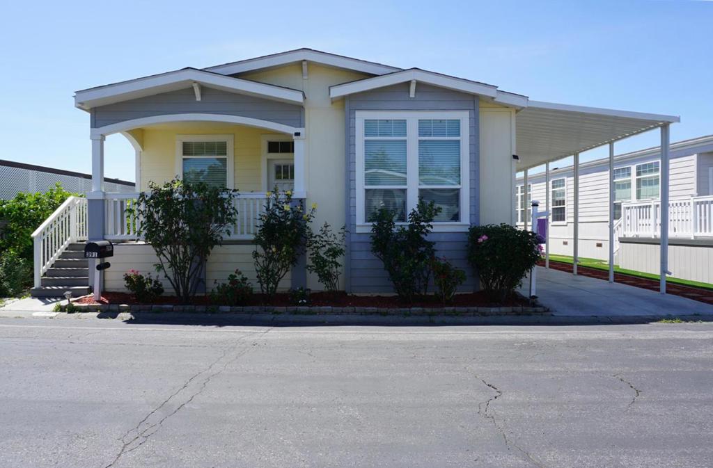 1225 Vienna Drive