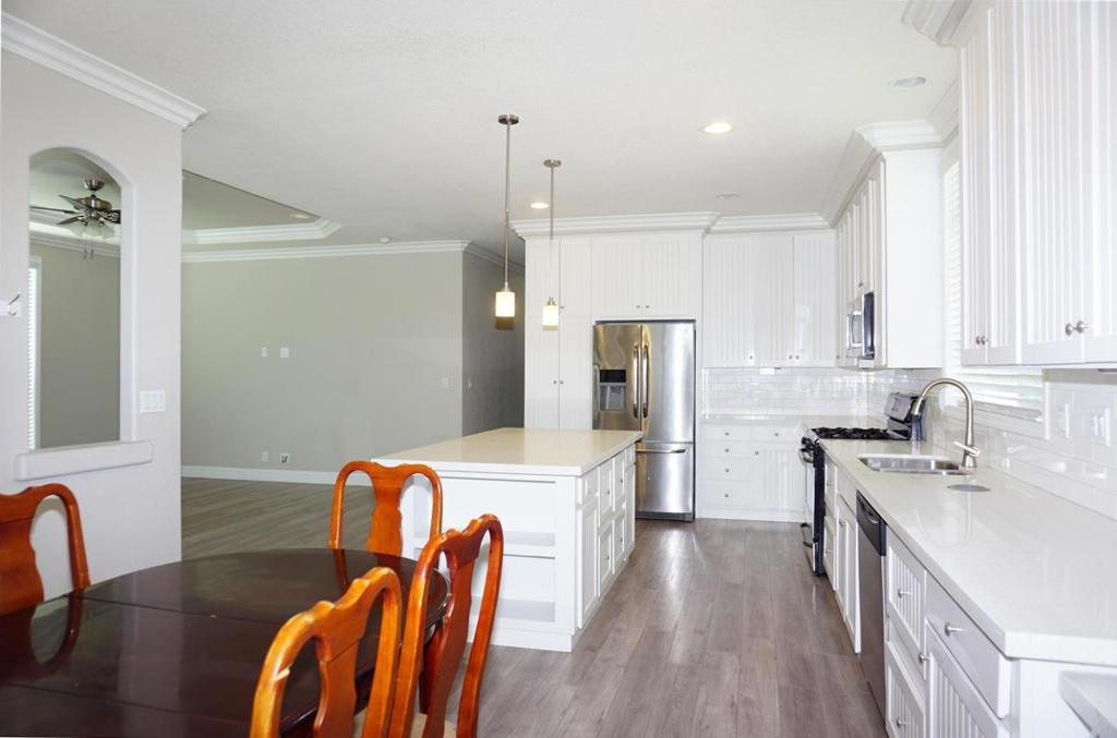 1225 Vienna Drive
