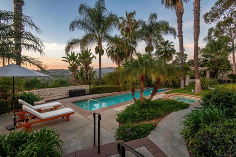 Photo of 18044 Loma Alegre, Rancho Santa Fe, CA 92067 (MLS # 260015163SD)