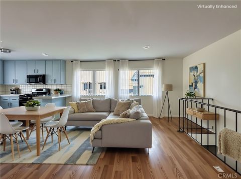 28 20th Court Hermosa Beach CA 90254