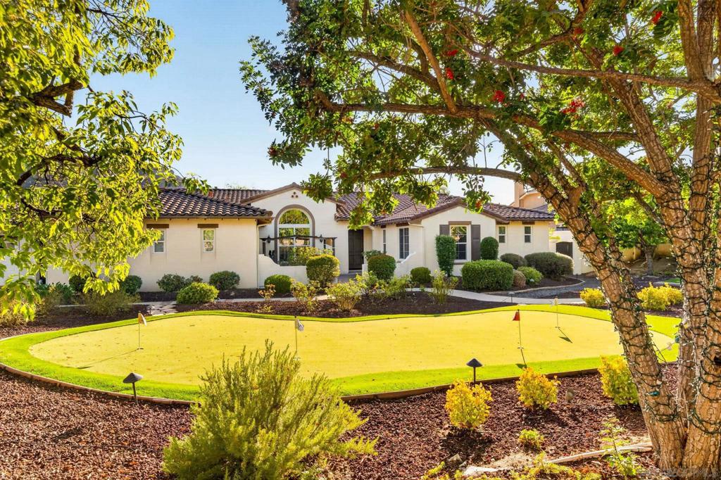 14713 Interlachen Ter