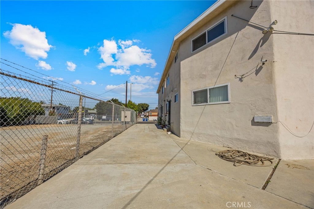 1445 N Wilmington