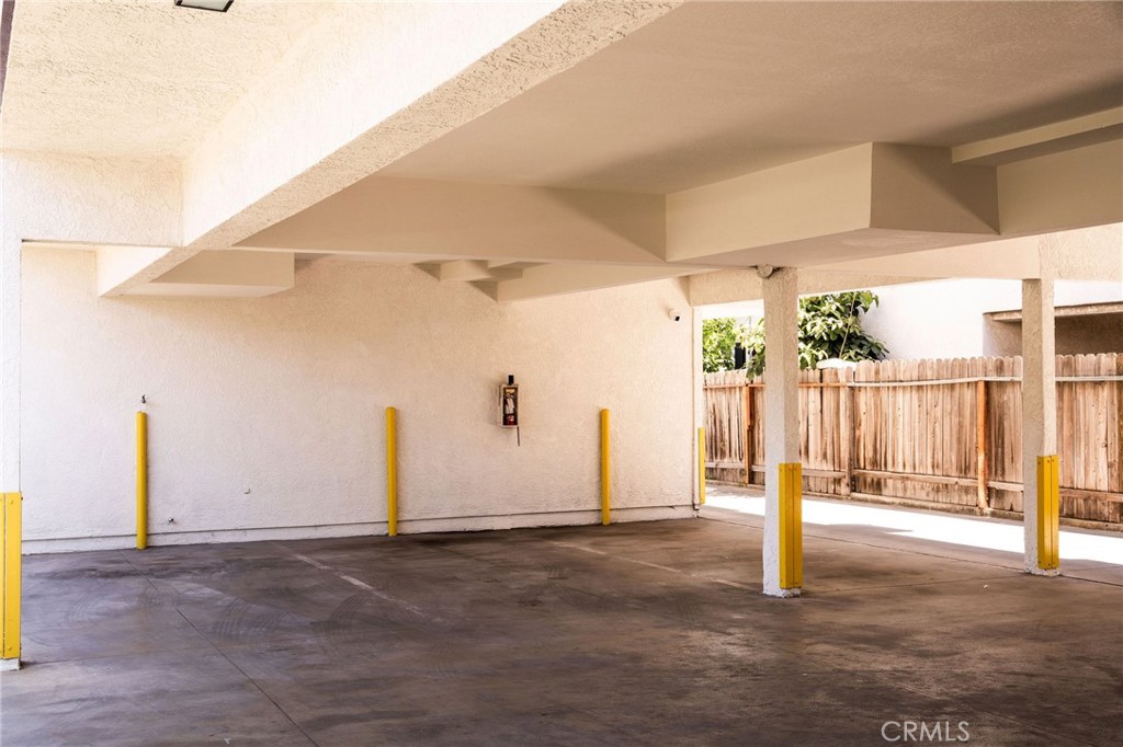 13025 Roselle Avenue