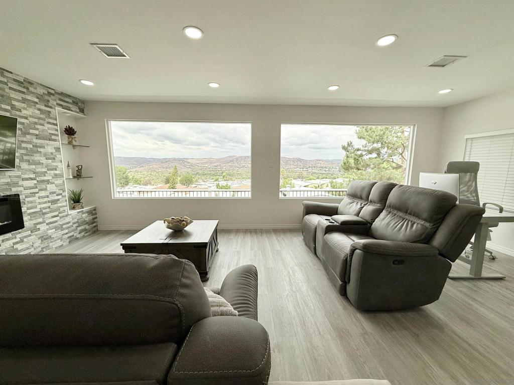 7467 Mission Gorge Rd 219