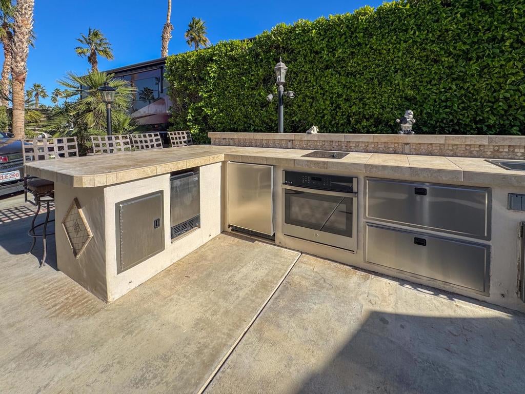 80394 Avenue 48 211