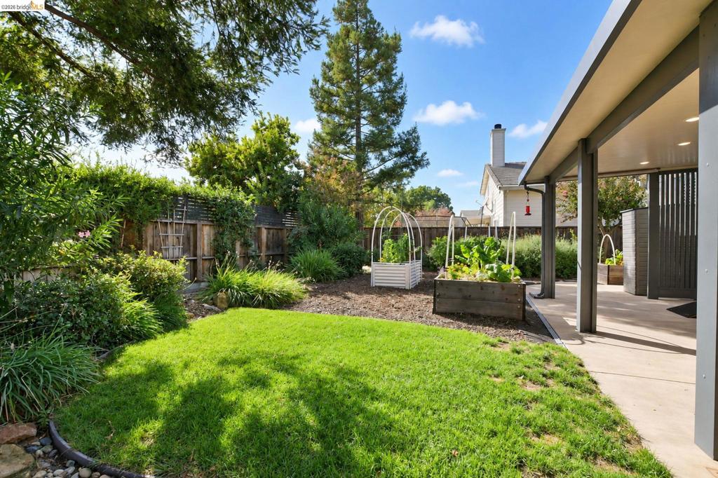 Photo of 132 Putter Dr DR, Brentwood, CA 94513 (MLS # 41150684)
