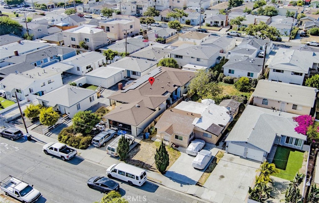 4427 W 166th Street