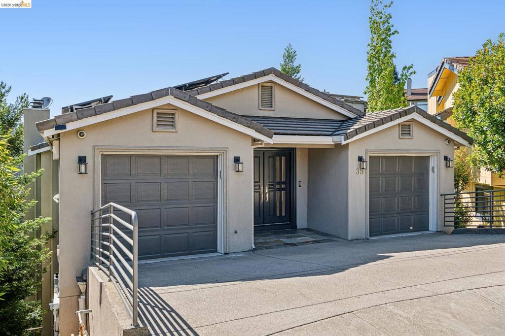 35 Bay Forest Ct
