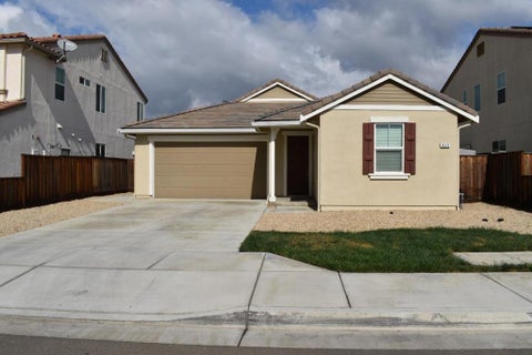 Photo of 825 Fulton Way, Hollister, CA 95023 (MLS # ML82065667)