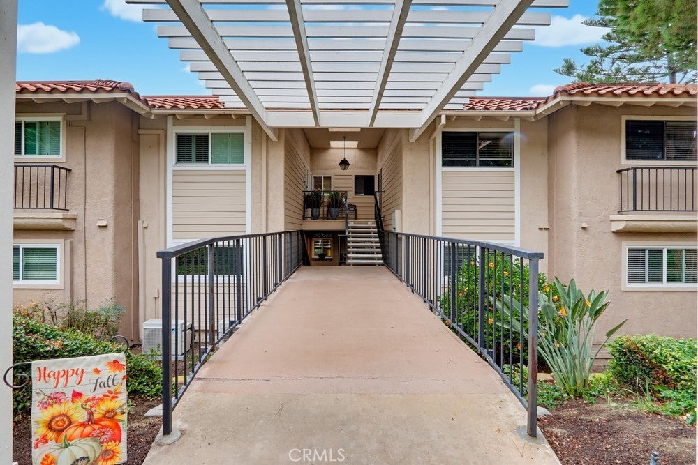 3123 N Via Serena N C