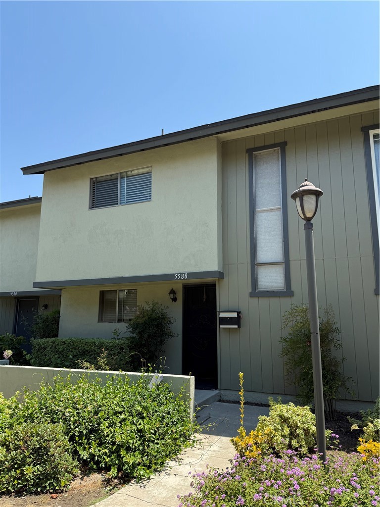 Welcome to 5588 Cajon Avenue — a beautifully maintained 3-bedroom, 1.5-bathroom condominium nestled in a quiet and desirable Buena Park community. This two-story home offers a comfortable layout ideal for families, first-time buyers, or investors looking for a great rental opportunity.
Step inside to find a bright and open living space with large windows that fill the home with natural light. The kitchen features ample cabinetry and counter space, opening to a cozy dining area perfect for gatherings. All three bedrooms are located upstairs for privacy, including a spacious primary bedroom with generous closet space. Both bathrooms have been well kept and offer a clean, functional design.
Enjoy your large private outdoor patio between the garage and the house—ideal for relaxing, gardening, or weekend BBQs. The unit detached garage with storage and access to the well-kept community grounds, which offer lush landscaping and plenty of green space.
Conveniently located near top-rated schools, parks, shopping centers, restaurants, and freeway access, this home offers both comfort and convenience. Don’t miss this great opportunity to own a home in the heart of Buena Park!