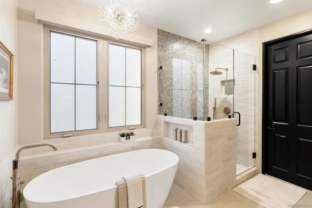 San Diego, California 92127, United States, 4 Bedrooms Bedrooms, ,5 BathroomsBathrooms,Residential,Active,217264