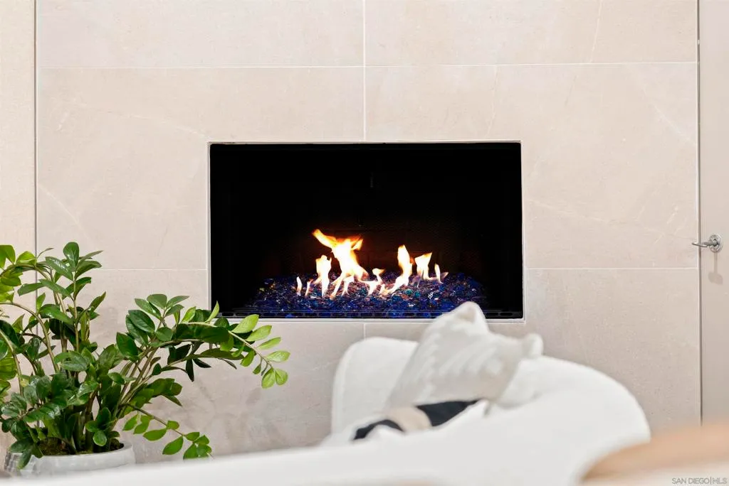 San Diego, California 92127, United States, 4 Bedrooms Bedrooms, ,5 BathroomsBathrooms,Residential,Active,217264