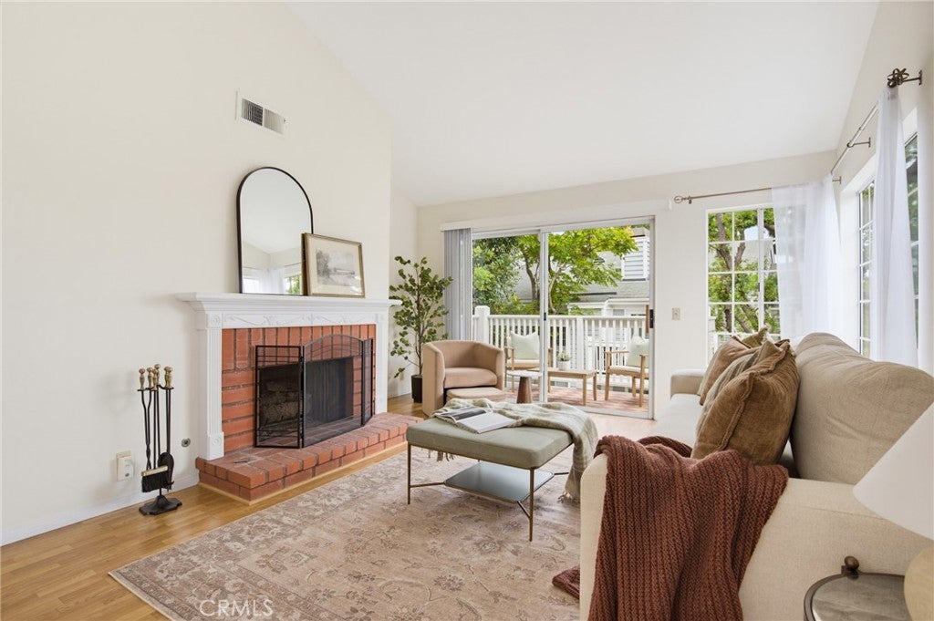 1326 W Park Western 206
