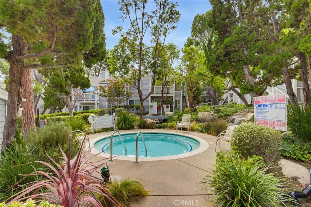 1326 W Park Western 206