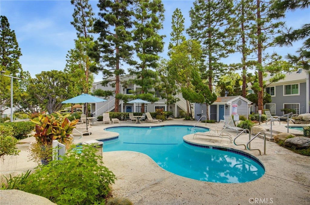 1326 W Park Western 206
