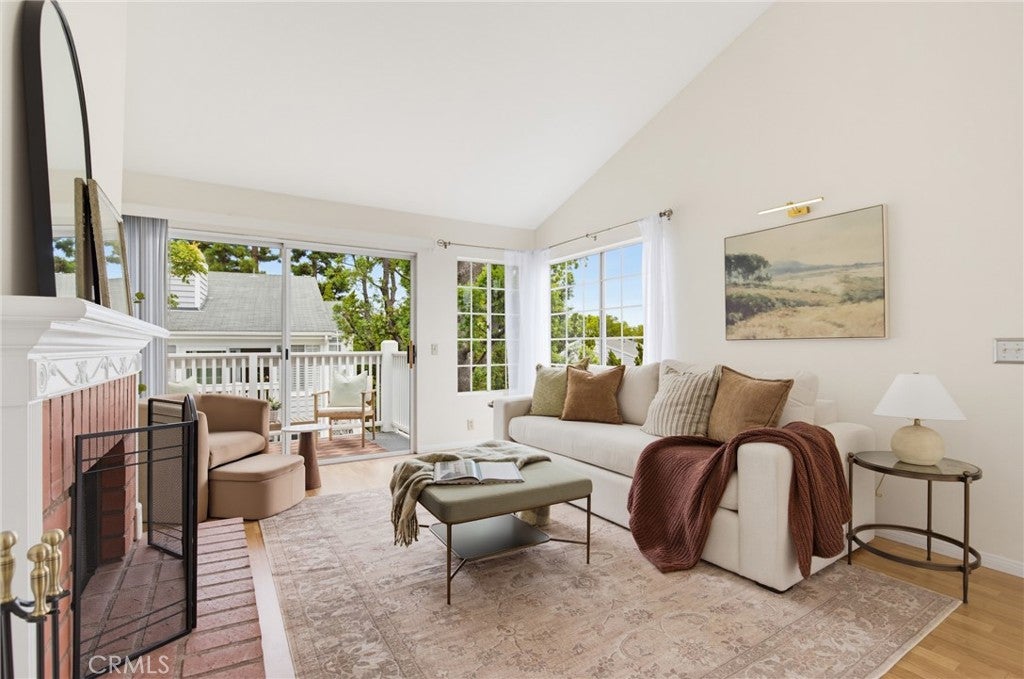 1326 W Park Western 206