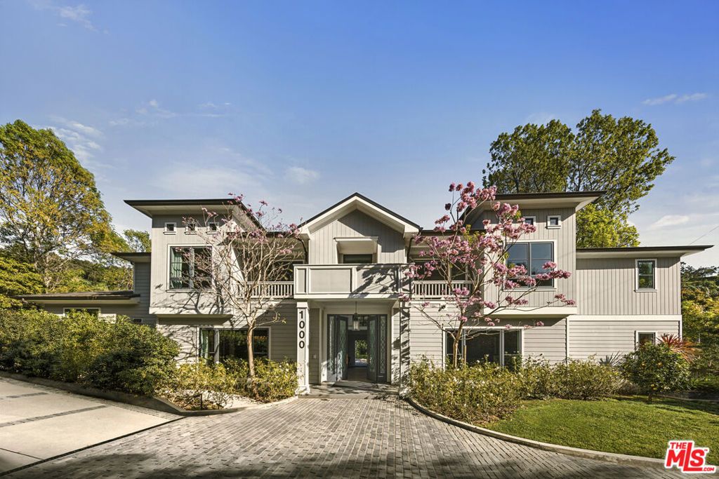 Photo of 1000 N Norman Place, Los Angeles, CA 90049 (MLS # 26647215)