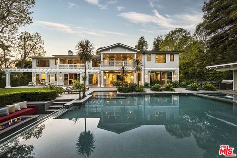 1000 N Norman Place Los Angeles CA 90049