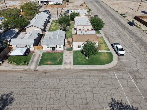 Photo of 222 W Rice Street, Blythe, CA 92225 (MLS # SW25143759) Photo of 222 W Rice Street, Blythe, CA 92225 (MLS # SW25143759)